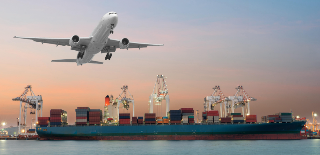 海运价钱已经回到疫情前水平，，，，，，，但空运用度仍比疫情前贵50%